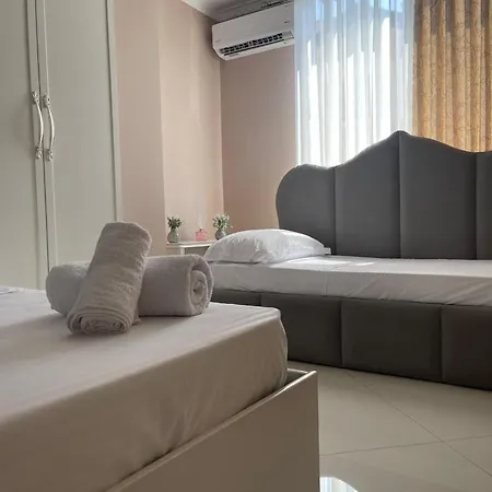 Edion Center Apartment Shkoder Exterior photo